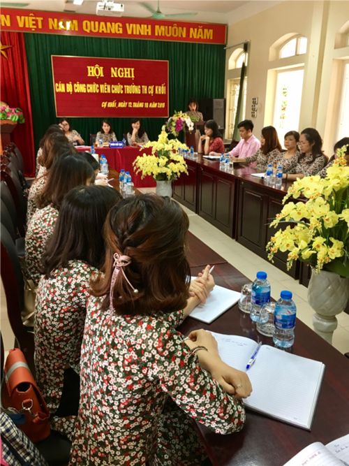 Hội nghị cán bộ công chức, viên chức trường tiểu học cự khối năm 2018-2019